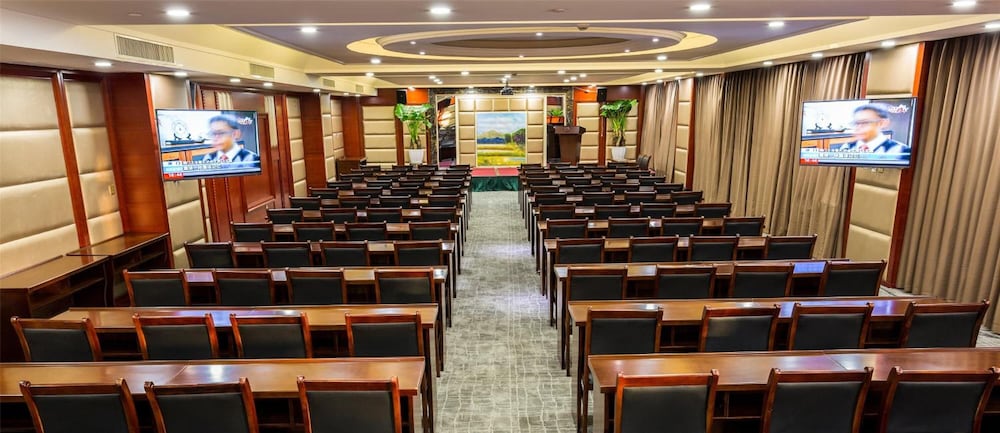 GreenTree Huainan Tianjiaan Square Guangchang road Hotel