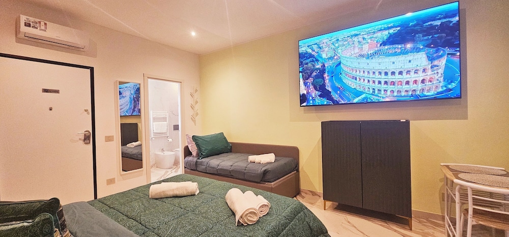 Il Magnifico Superior Rooms 400m from Tiburtina Railway Station and 290m from Metro