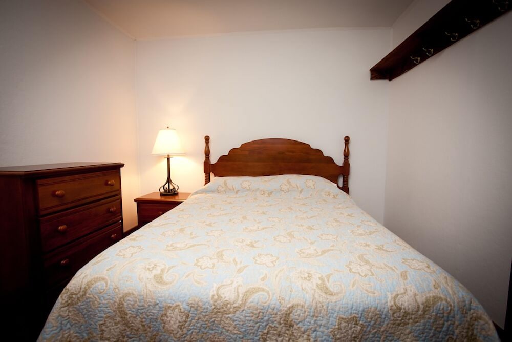 Blue Hill Lodge