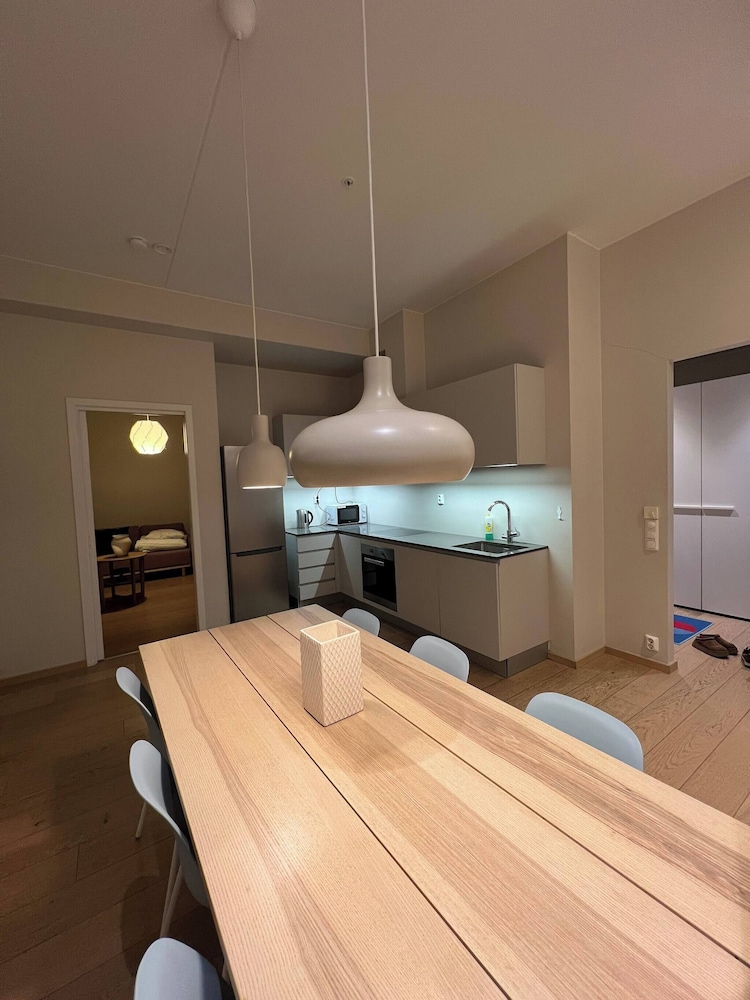 Stylish Seaview 4 Beds Central Apartment Sorenga