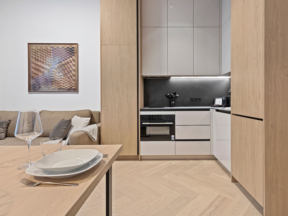 Living No. 5 by GT7 Hospitality