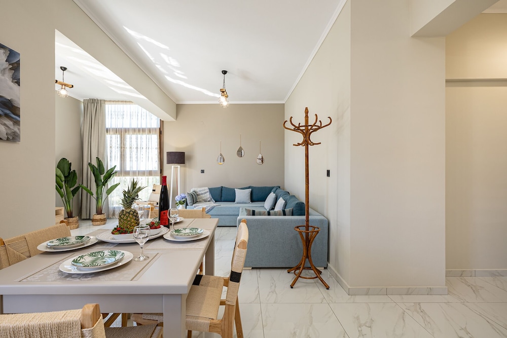Evangelia's Residence