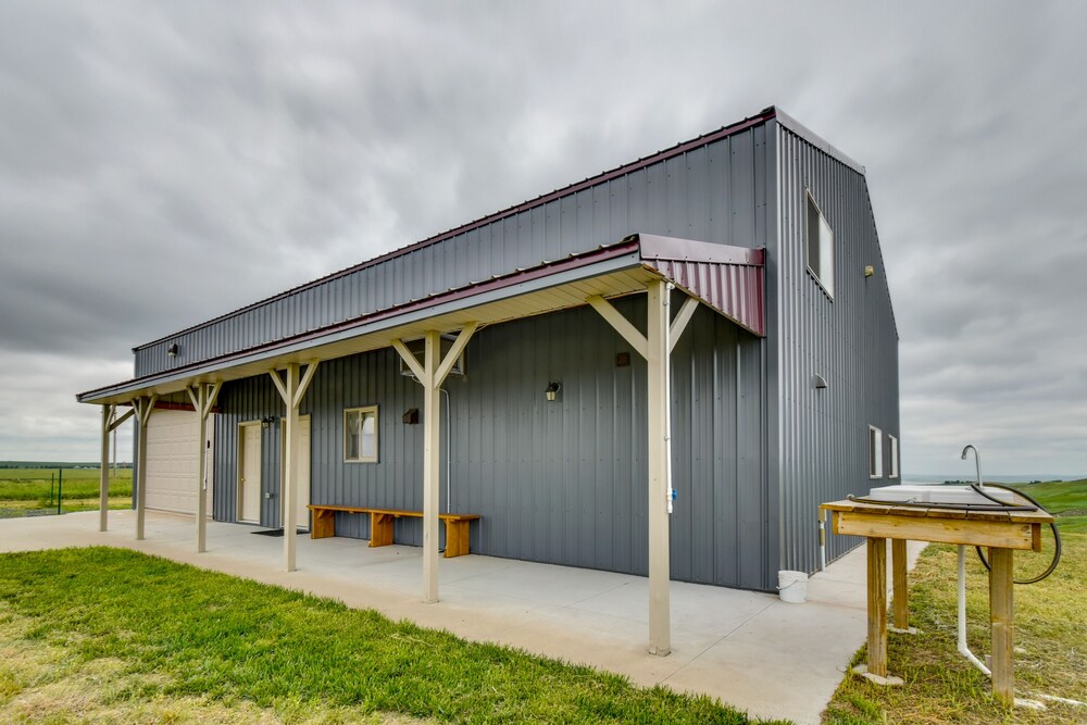 Secluded Nebraska Getaway: 4 Mi to Lake Mcconaughy - Property Image 5