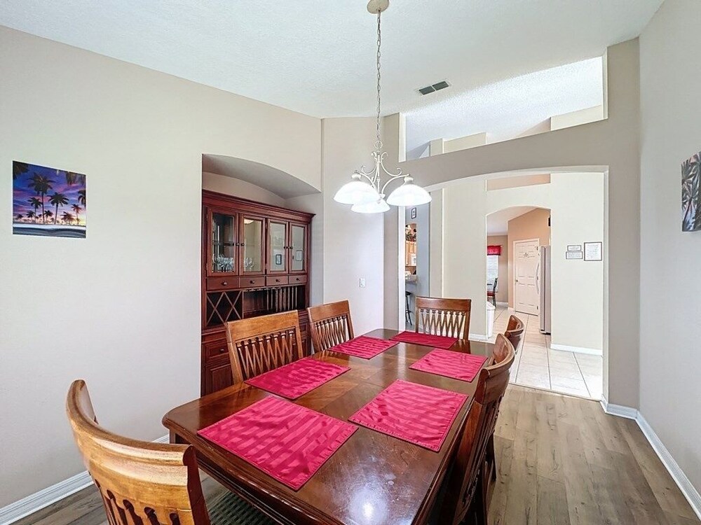 Spacious 4 Bed Villa With Pool/spa And Game Room 4 Bedroom Villa