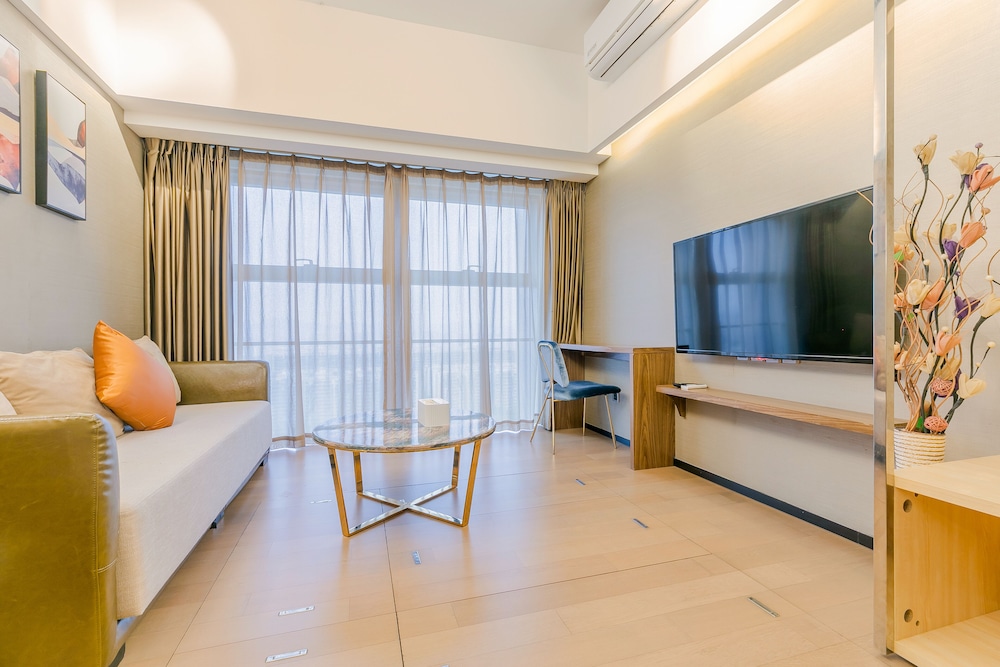 Xizhengjia Apartment Hotel (Guangzhou Financial City Keyun Road subway station store)