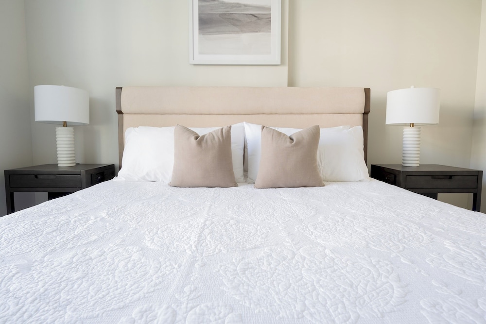 Landing Furnished Apartments - Northwest Charlotte