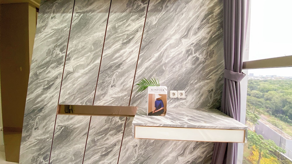 Brand New And Elegant 2Br At Gold Coast Apartment