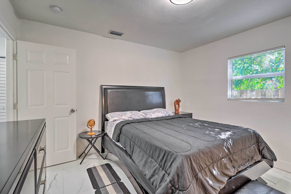 Pet-friendly Miami House ~ 8 Mi to Beaches!