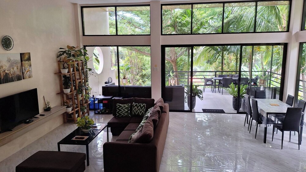Balcon - Exclusive Private Villa in Camotes Island, Cebu, Philippines