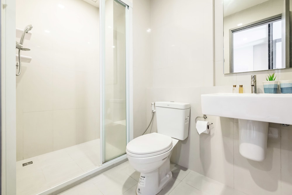 The Base Central Pattaya by Favstay
