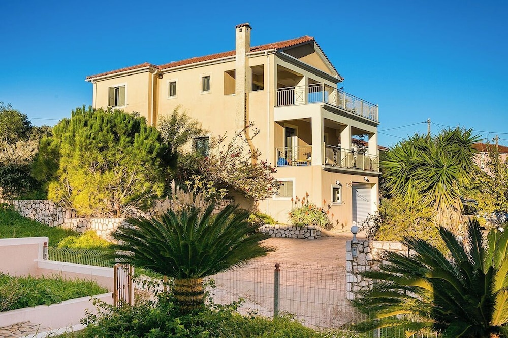 Belle Helen s Villa - 3 Bedrooms Billiard Pool