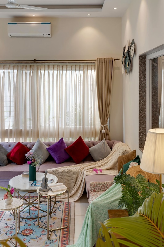 AquaVista Assagao Residency