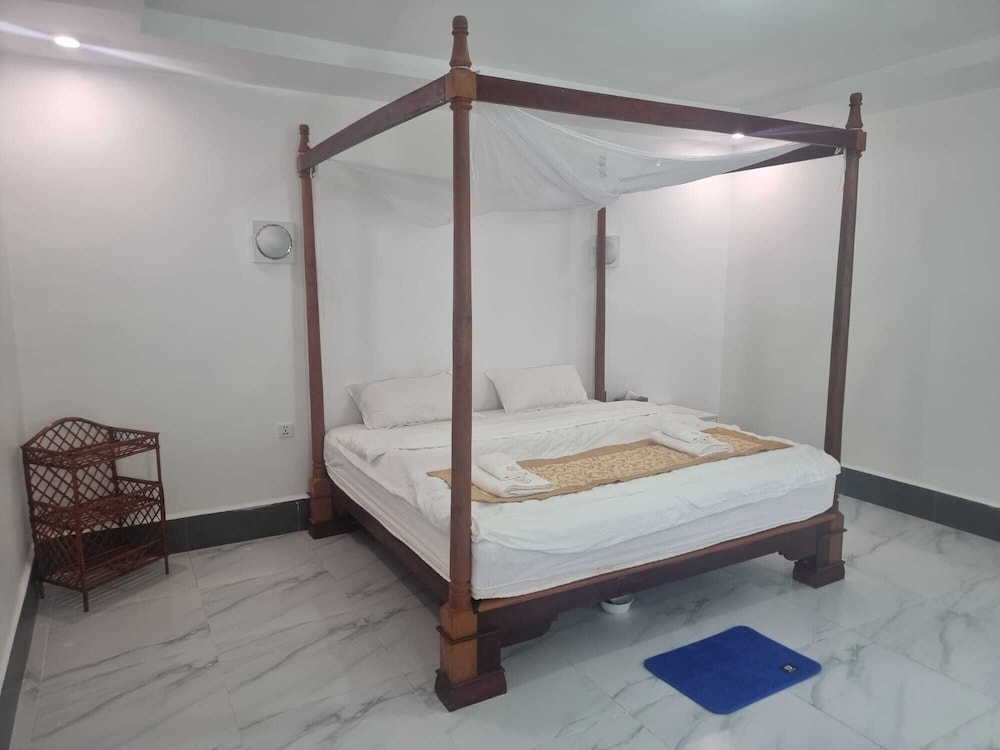 Coconut Paradise Bungalow Kampot