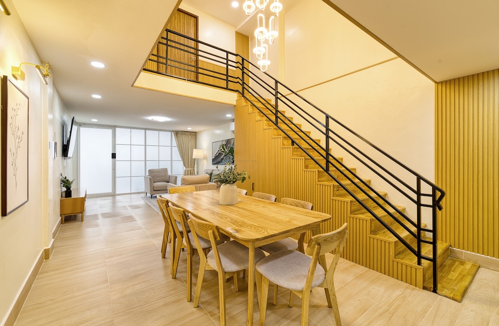 AB House