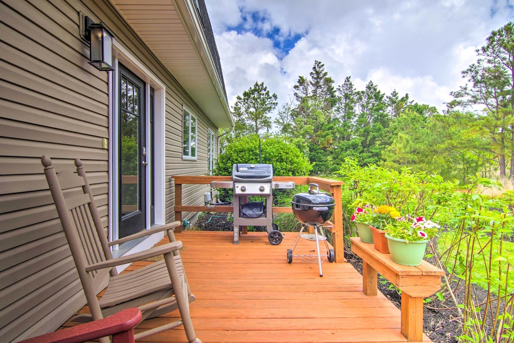 Bayfront Gem w/ Amazing Water Views + Pond!