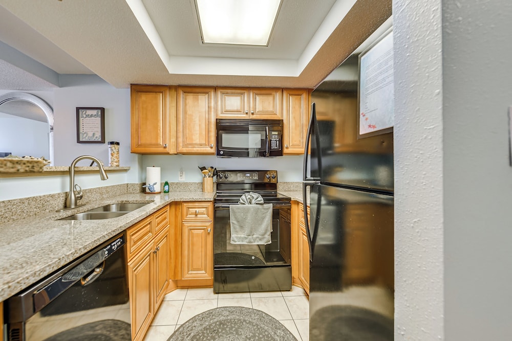 Ocean Access & Resort Perks: Myrtle Beach Condo