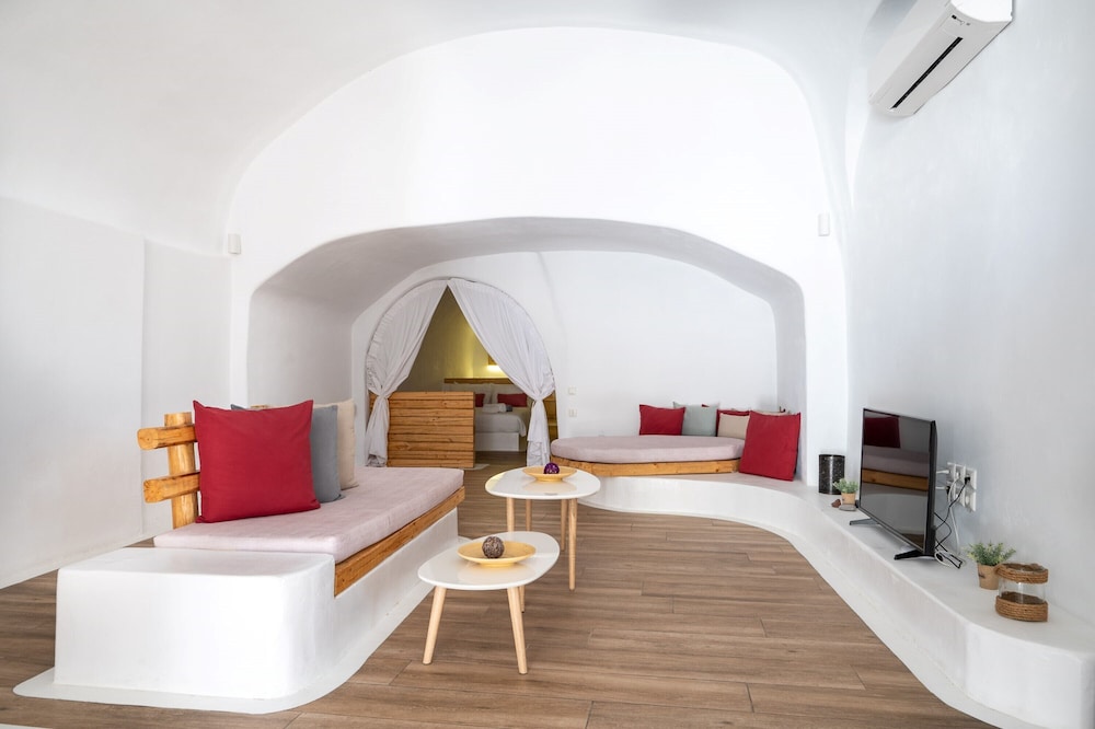 Karpimo Suites
