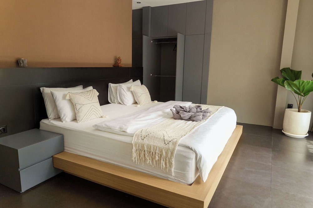 Villa Savaya Canggu Batu Bolong