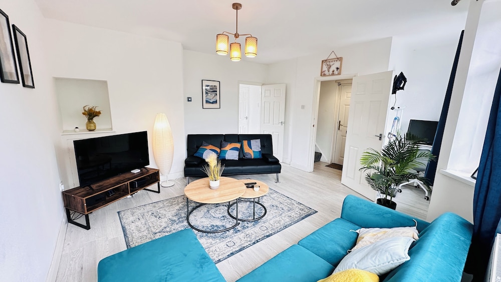 Pengam House