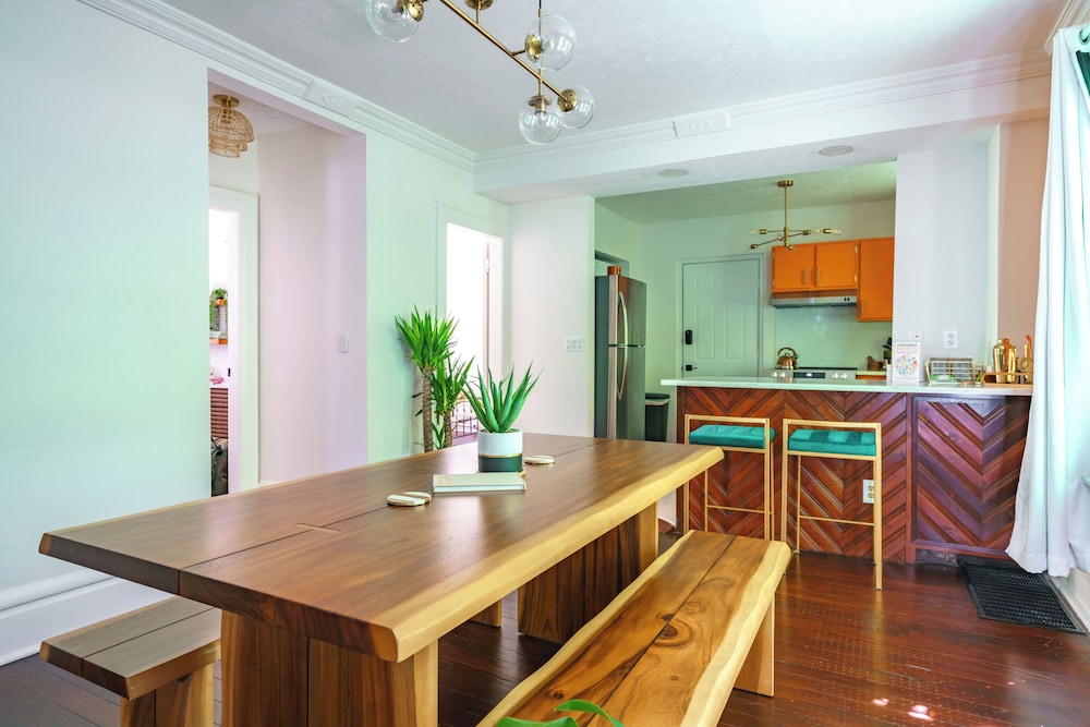 Jungle House Boutique Suites – Short North & Convention Center