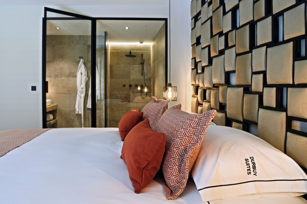 Luxury Villa Retreat at Durbuy Suites for 12 Pers