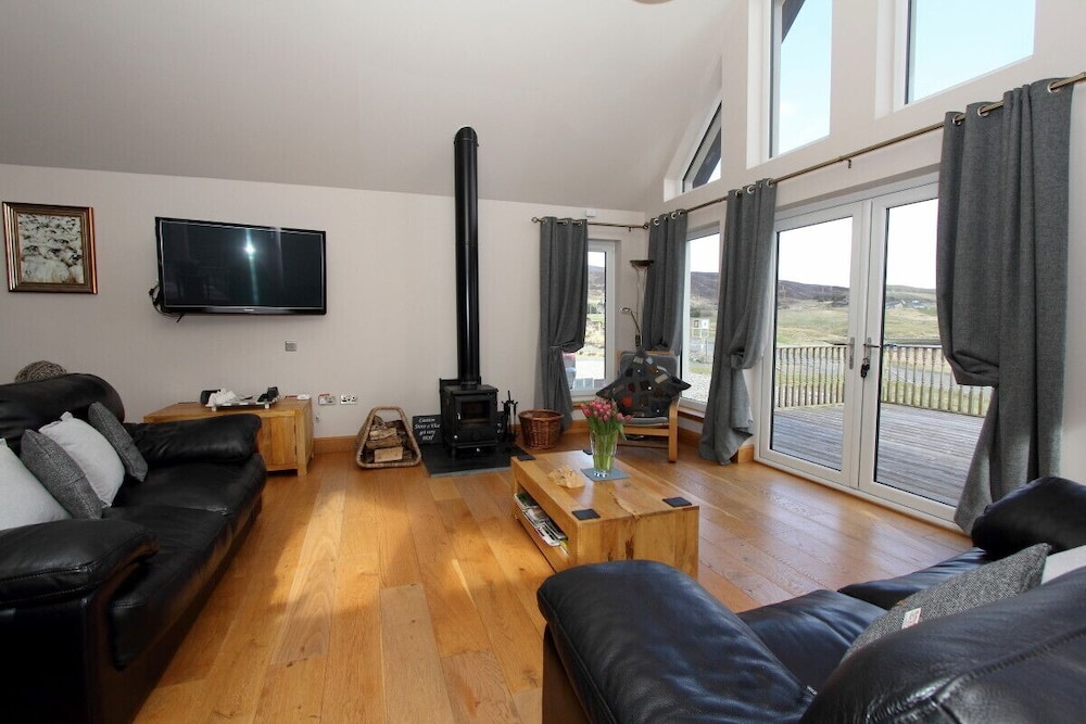 Ceann an Loch Cottage