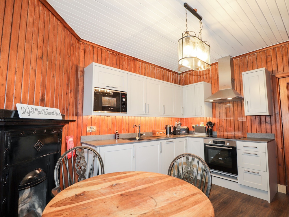 Challenger Bothy