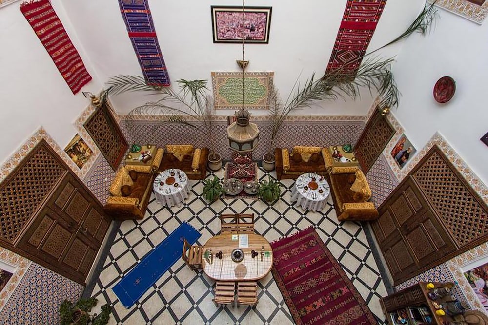 lounge