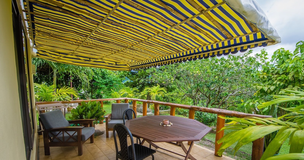 Lemongrass Lodge