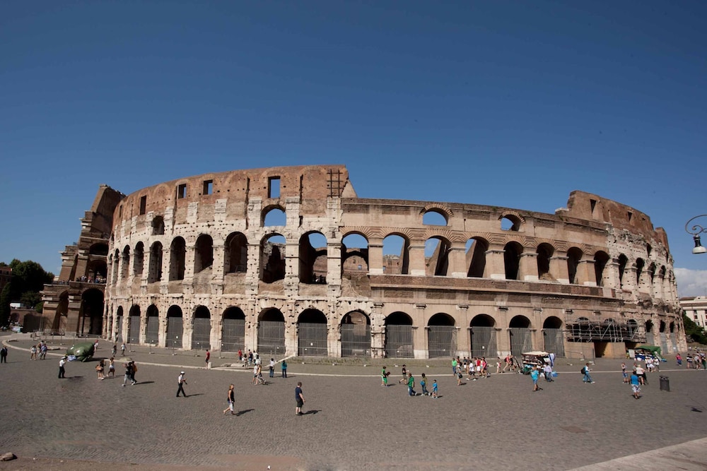 Wonder Colosseum Walk