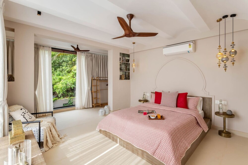 Villa Orann - Lux 5BR in the Heart of Vagator