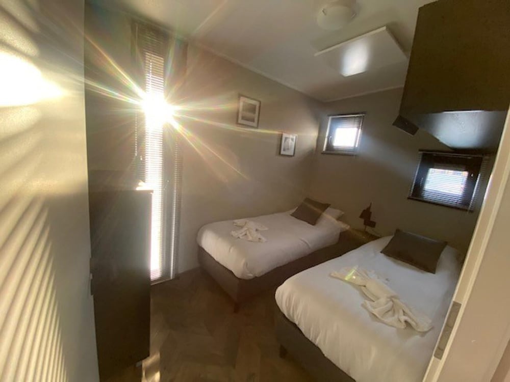 Fascinating Chalet With Dishwasher view 4