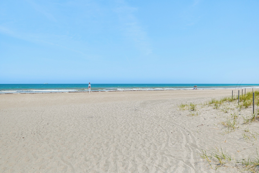 Pool Access: Beachfront Condo in Cape Canaveral!