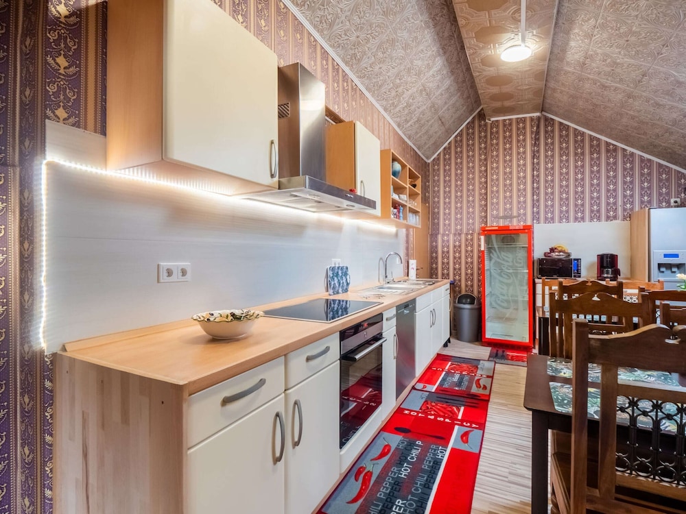 Holiday Home for Groups in Kinheim