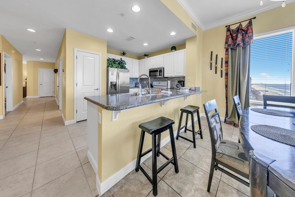Grandview East 1401