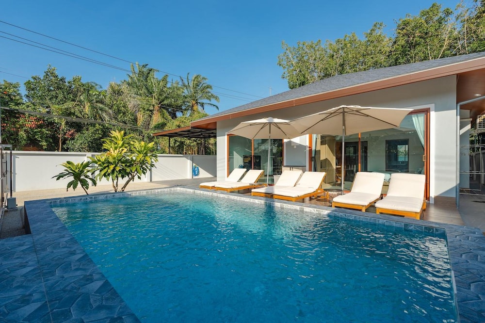 Pakbia Private Pool Villa In Ao Nang Krabi