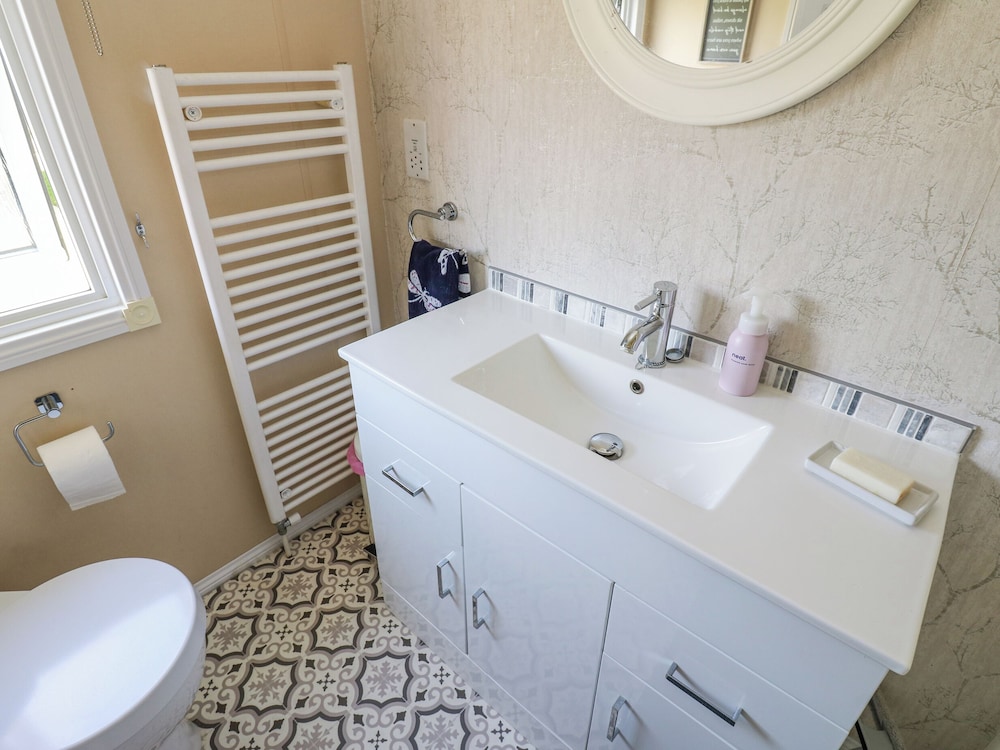 A and C Lodge-plot 21