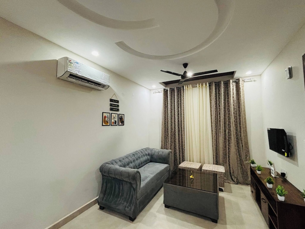 Stay Royal BNB - Luxury Villa