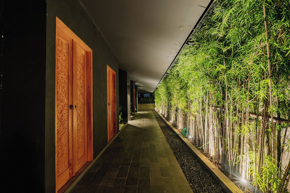 Himawari House