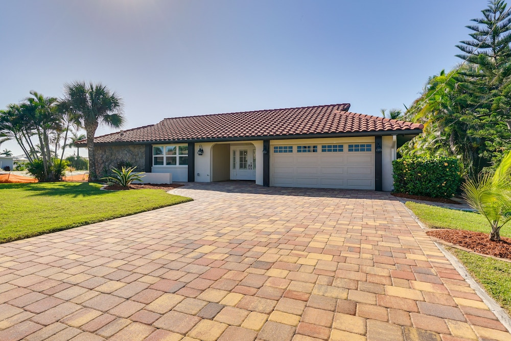 Waterfront Fort Myers Home: Private Pool & Dock view 5