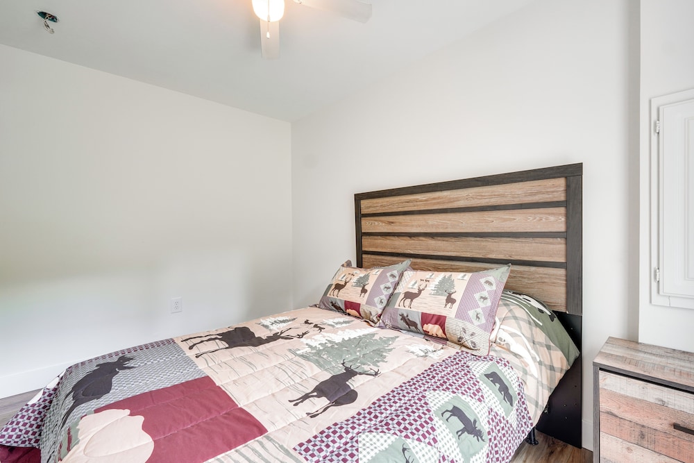Fish, Hunt & Hike: Pet-friendly Home in Allenwood