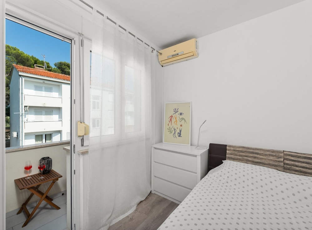 Premium Apartment With Patio