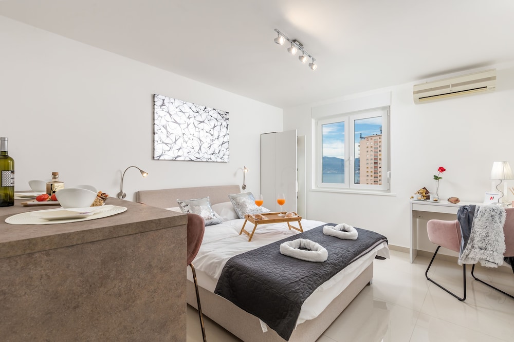 Apartment Consensus view 4