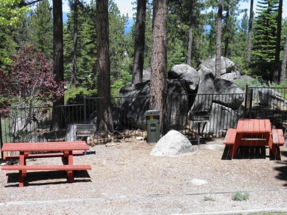 1210 Timber Lane