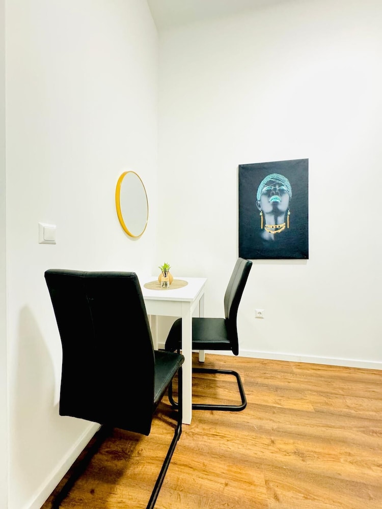 Affordable 5BR Apartment Atzgersdorf