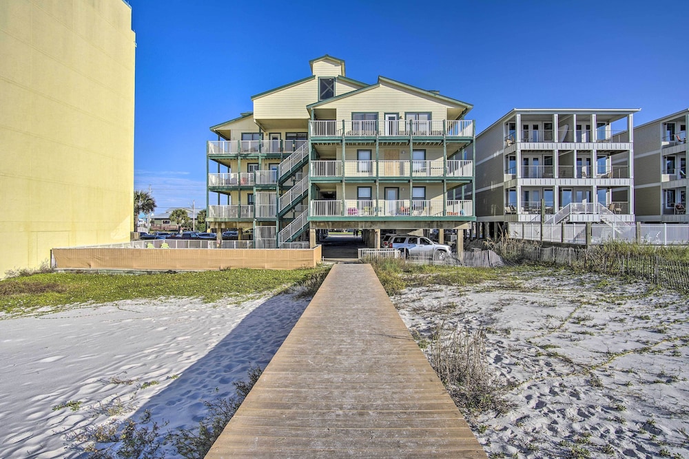 Oceanfront Gulf Shores Condo ~ 2 Mi to The Hangout view 2