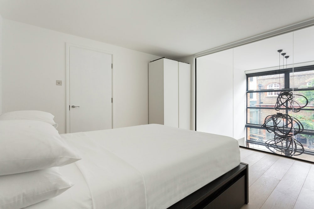 Britton Street III by Onefinestay