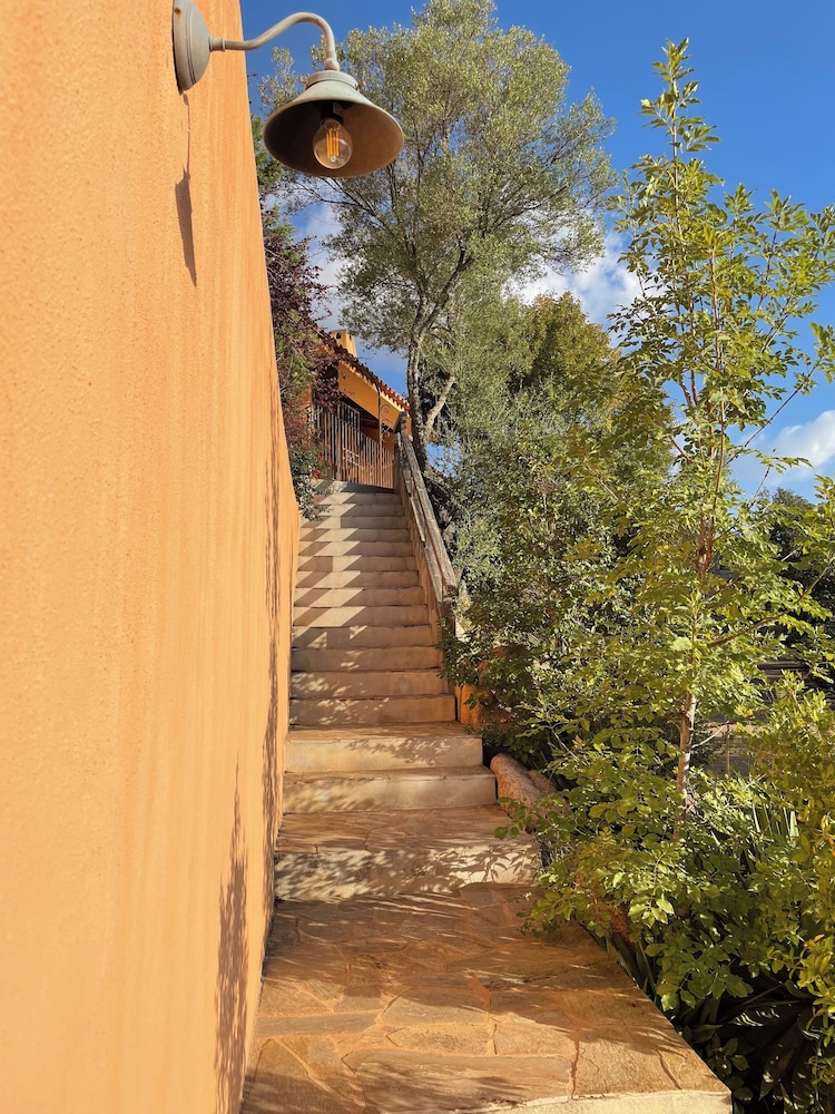 Photo 33