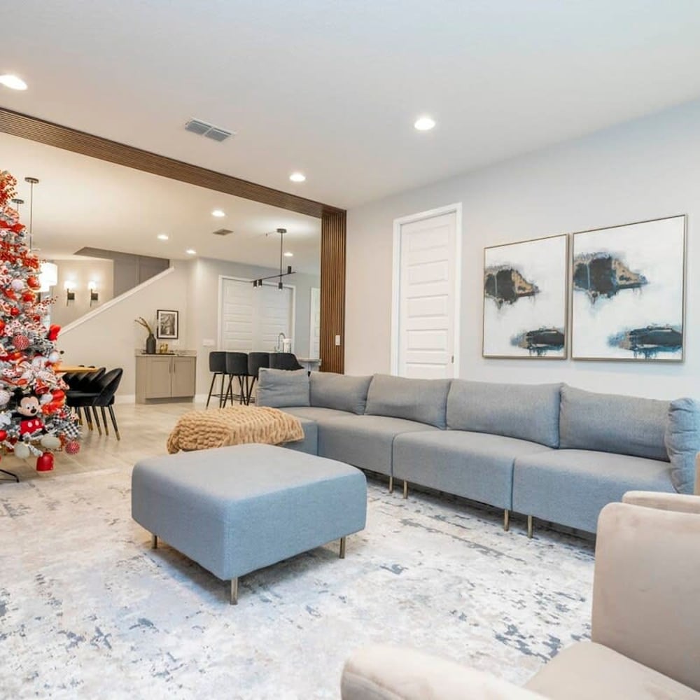 7650 Spacious House With 6BD