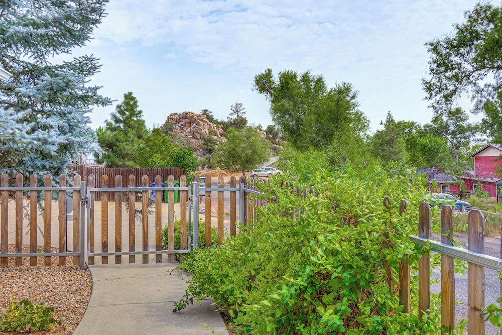 Half-mi to Dtwn: Updated Home in Prescott!